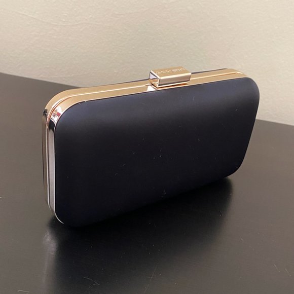 NWT Armani Ladies's Elegant Black Clutch - Picture 2 of 9